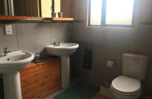 Hazyview Apartment | Hill Top Cabin - Self Catering Accommodation