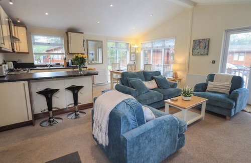 Troutbeck Bridge Cottage | HILL TOP LODGE, family friendly, with pool in White Cross Bay