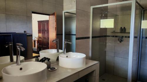 Hazyview House | Hill Top Villa - Private Room In A Home