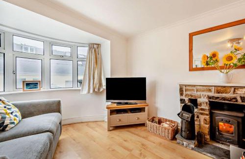 Little Haven House | Hillcrest Cottage