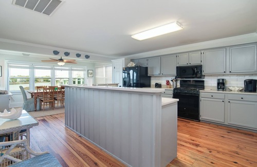 Pawleys Island House | Hiller Villa oceanfront house on Pawleys Island 6BR