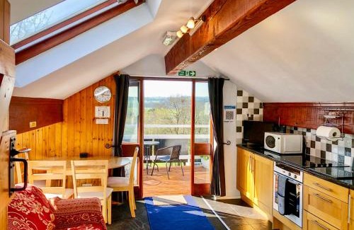 Graigfechan House | Hillfort