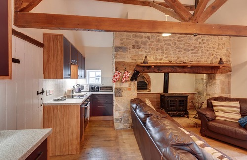 Axminster Hotel | HILLS FARM STAYS