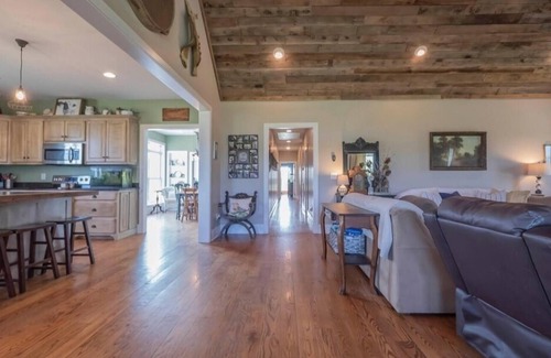 Columbia Other | Hilltop Country Farmhouse