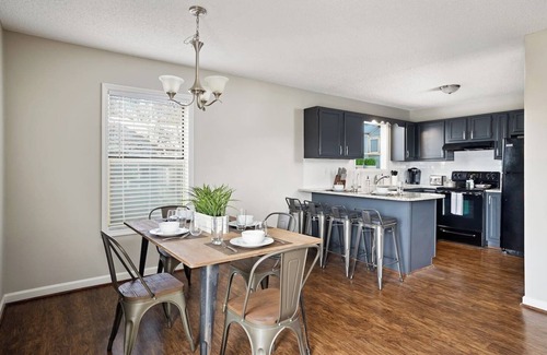 Five Points South Condo | Hilltop Hideaway- Groups/King Beds/Parking/3 Units