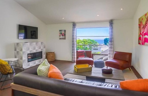 Del Mar Heights House | Hilltop Hideaway with Ocean Views Sleeps 8