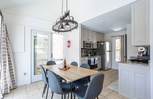 East Stroudsburg House | Hilltop Lookout Cozy 3BD