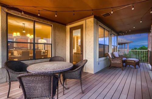 Jonestown House | Hilltop Overlook in the Hollows