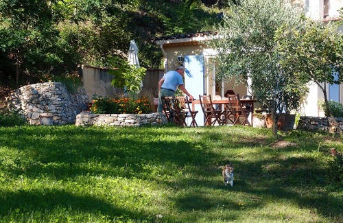 Riez House | Hilltop views over a pîcturesque village in unspoiled Provence lavender country