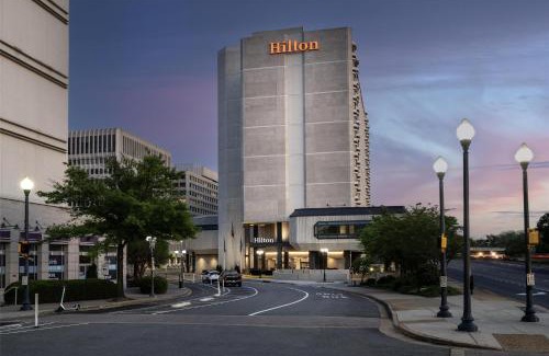 Crystal City Hotel | Hilton Arlington National Landing