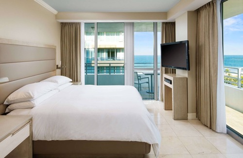 South of Fifth Resort | Hilton Bentley Miami/South Beach