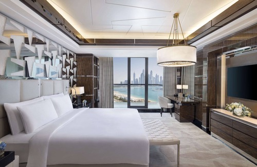 Palm Jumeirah Resort | Hilton Dubai Palm Jumeirah