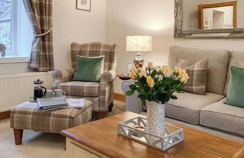 Rosyth Cottage | Hilton Farm Steadings