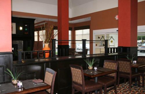 New Castle Hotel | Hilton Garden Inn Birmingham/Trussville