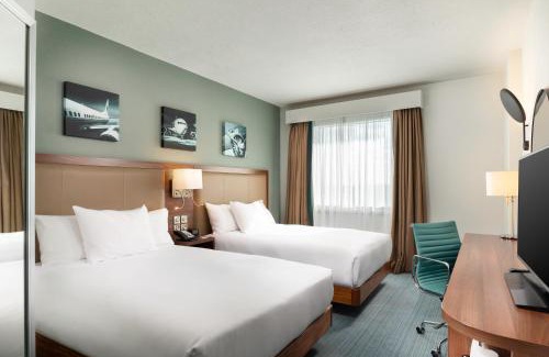 Heathrow Villages Hotel | Hilton Garden Inn London Heathrow Airport