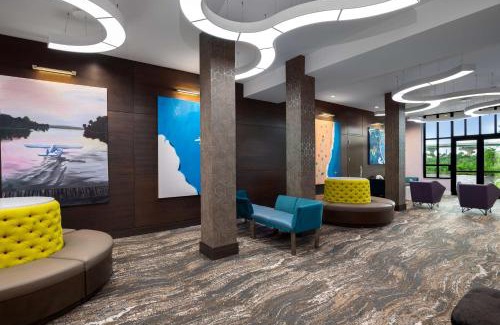 Florida Center North Hotel | Hilton Garden Inn Orlando I-4 Millenia Blvd Mall