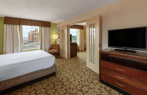 Central Oakland Hotel | Hilton Garden Inn Pittsburgh University Place