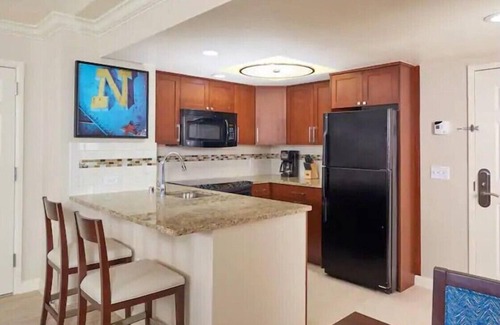 Las Vegas Resort | Hilton Grand 2BR Suite at Las Vegas 2023 F1 Grand Prix