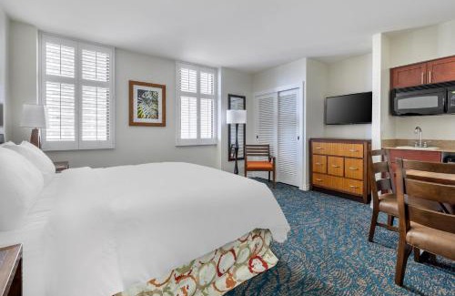 Waikiki Resort | Hilton Grand Vacations Club at Hilton Hawaiian Village