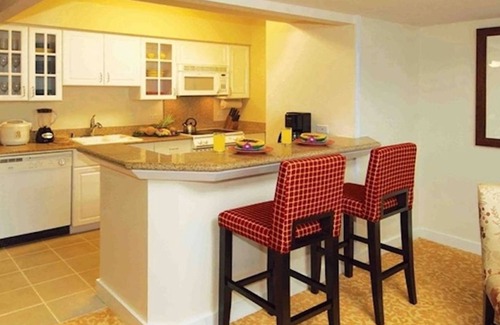 Waikiki Condo | Hilton Hawaiian Village, Lagoon Tower - Spacious two bedroom suite