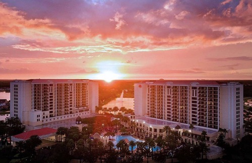 Florida Central Atlantic Coast Condo | Hilton Parc Solei- 2 BD Deluxe Lockoff Condo W/Balcony