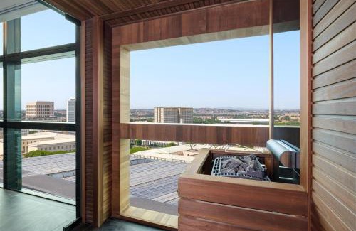 EUR Hotel | Hilton Rome Eur La Lama