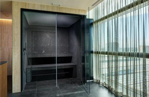 EUR Hotel | Hilton Rome Eur La Lama
