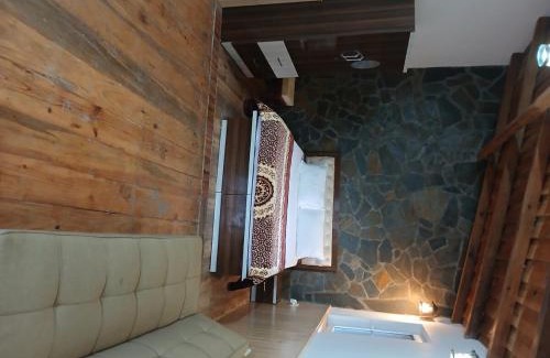 Kaul Villa | Himdarshan view cottage