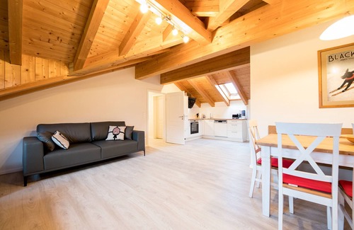 Garmisch-Partenkirchen Apartment | "Himmelreich" - the perfect vacation destination for hikers and skiers!