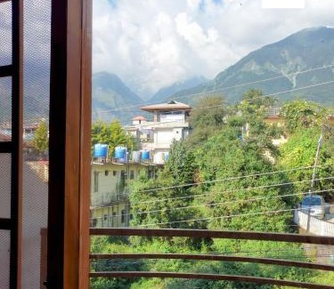 Sidhpur House | HIMVIGRAHA- Your Mountain Retreat