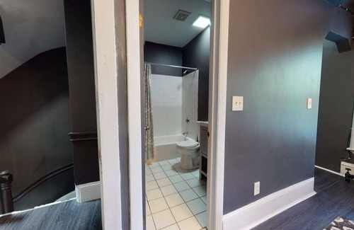 Bay Village Apartment | Hip & Chic Studio Awaits Your Stay!