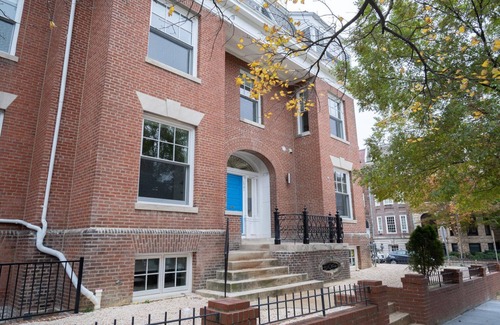 Dupont Circle Apartment | Hip Dupont Circle 2BR w/W/D, nr Dining & Bars, by Blueground