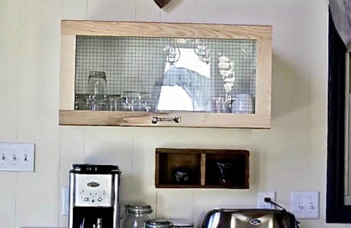 Swannanoa Cabin | Hip Little Cabin on the Hill with Hot Tub & Wi-Fi/Fantastic Location