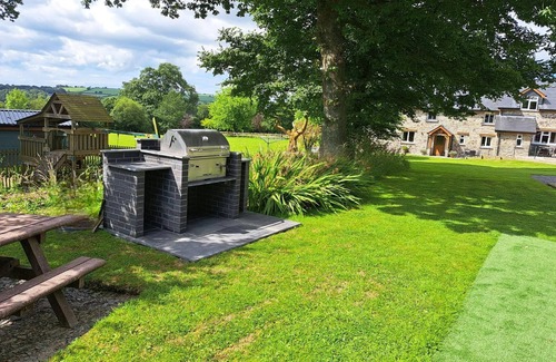 Abercych Cottage | Hirwaun Cottage, Cenarth