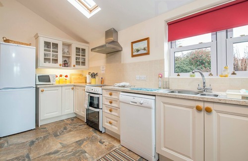Tan-y-groes Cottage | Hirwaun, Holiday Cottage Penwern Fach, Cenarth, Sleeps 4, 2 bedrooms, bathrooms