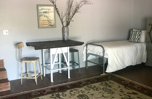 Sewell House | Historic 1929 guest house in central Tucson