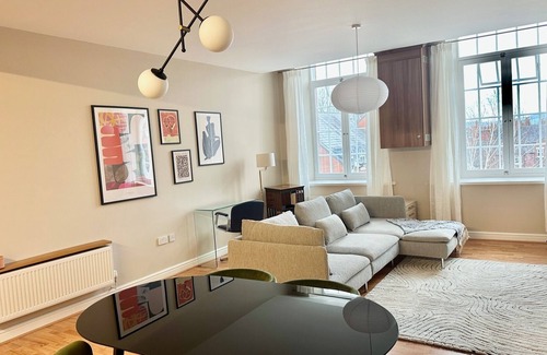 Leek Apartment | Historic 2 bedroom mill in Leek Town Centre with off street parking.