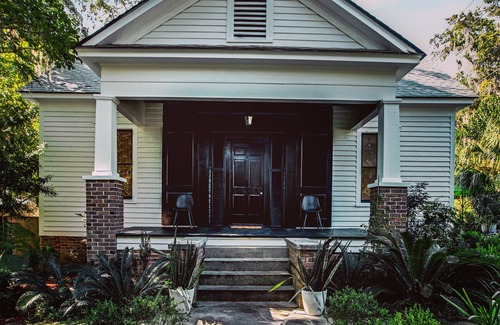 Tallahassee House | Historic 2 story dreamy house in parklike downtown