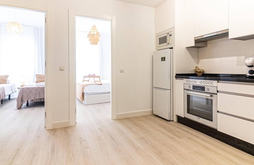 La Trinidad Apartment | Historic 2BR Apartment in Central Málaga, Close to Beach and Attractions