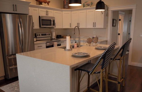 Old Town House | Historic 3-bedroom townhome in the heart of Old Town Tacoma with AC