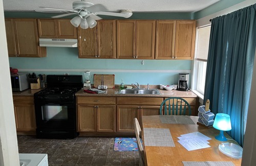 Willoughby Spit Cottage | Historic Beach Side Getaway - Pet friendly, WiFi by RedAwning