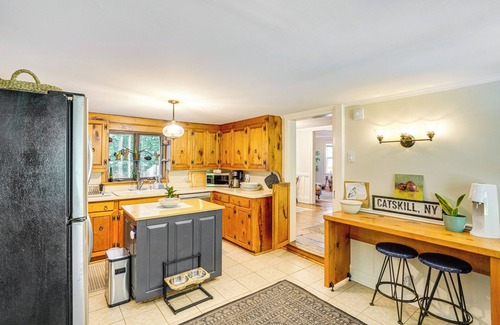 Catskill House | Historic Catskills Farmhouse: Ski, Hike & Relax!