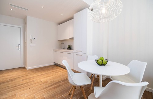 Old Town Apartment | Historic Center Family Apartment (5 people)