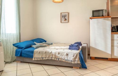 Trento Old Town Apartment | HISTORIC CENTER VIEW - 2 minutes from the Castle & Private Free Parking- Fast Wifi Historical Palace