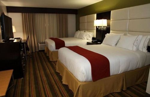Madison Hotel | Historic Charm! 2 Spacious Units Near Attractions