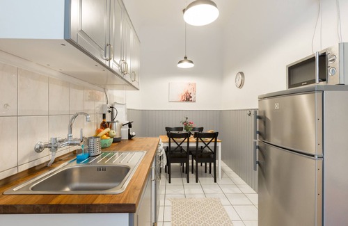 Terezvaros Apartment | Historic Charm in the Heart of Budapest: 4-Bedroom Classic Home