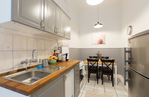 Terezvaros Apartment | Historic Charm in the Heart of Budapest: 4-Bedroom Classic Home