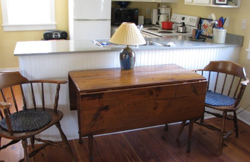 Ware Cottage | Historic Cottage on Ware River Estate