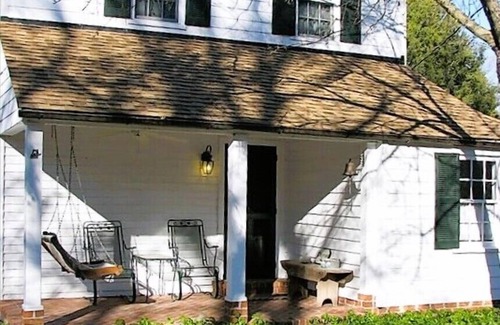 Ware Cottage | Historic Cottage on Ware River Estate