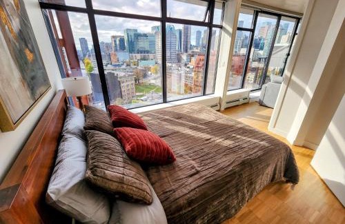 Gastown Apartment | Historic Downtown Escape